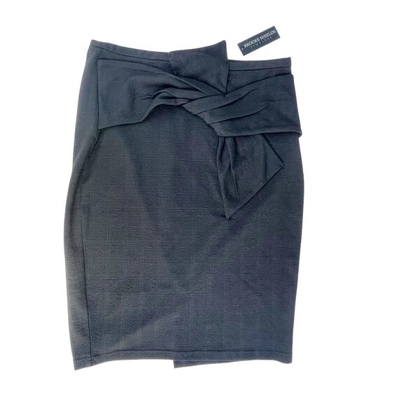 Brooke Shields Timeless, Size L, Black Midi Skirt - Picture 1 of 4